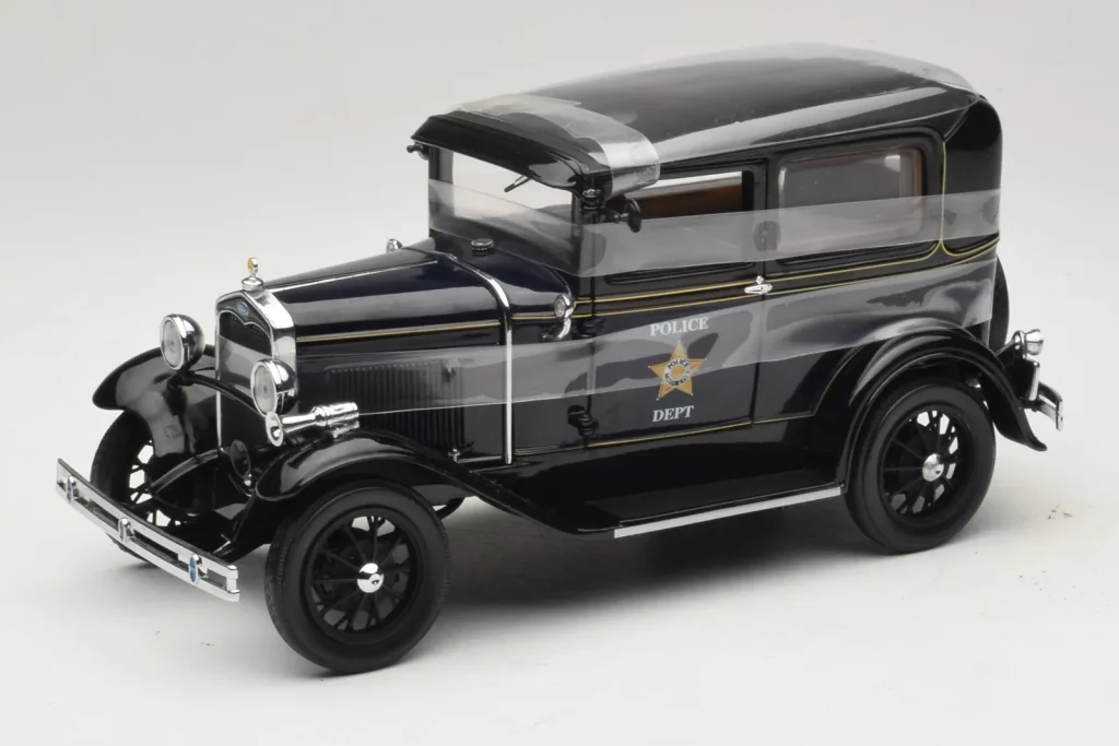 โมเดลรถ 1:18 Ford Model A Tudor Police Car Motor City (มือสอง)