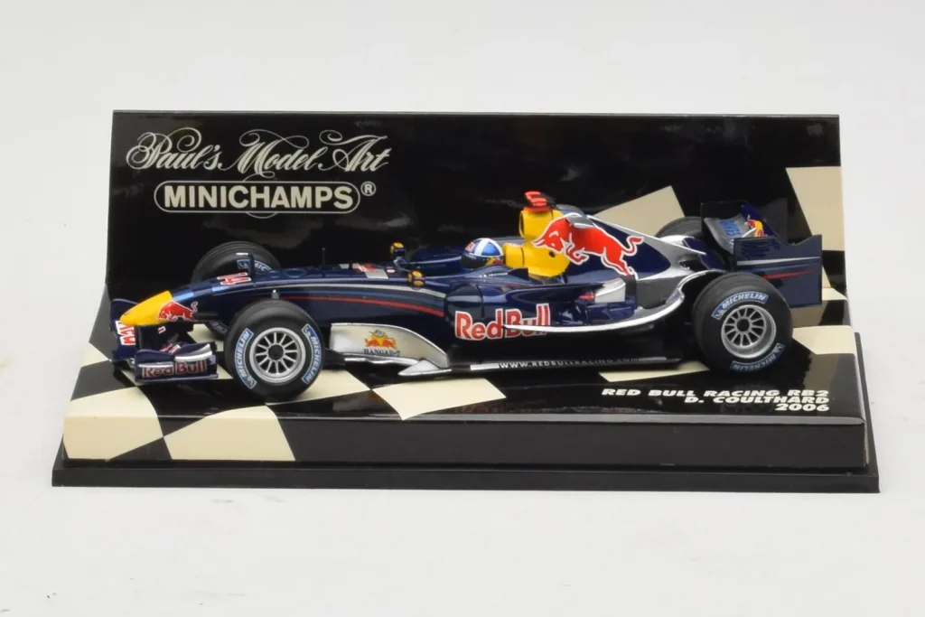 โมเดลรถ 1:43 Red Bull Racing RB2 #14 D. Coulthard F1 ปี 2006 Minichamps (มือสอง)