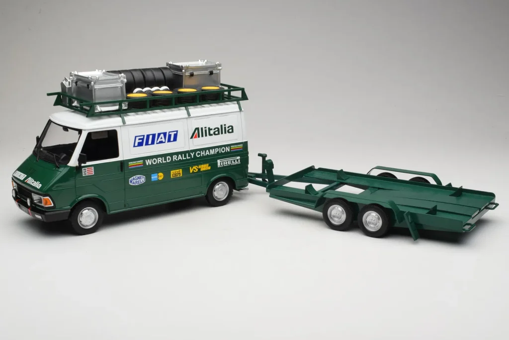 车型 1:18 Fiat 242 Alitalia Rally Team Assistance With Trailer 年 1978 IXO