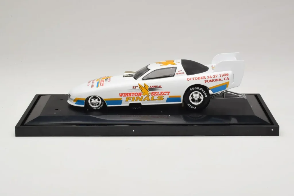 โมเดลรถ 1:24 Winston Drag Racing Club of America Fun Car ปี 1999 Racing Collectables (มือสอง)