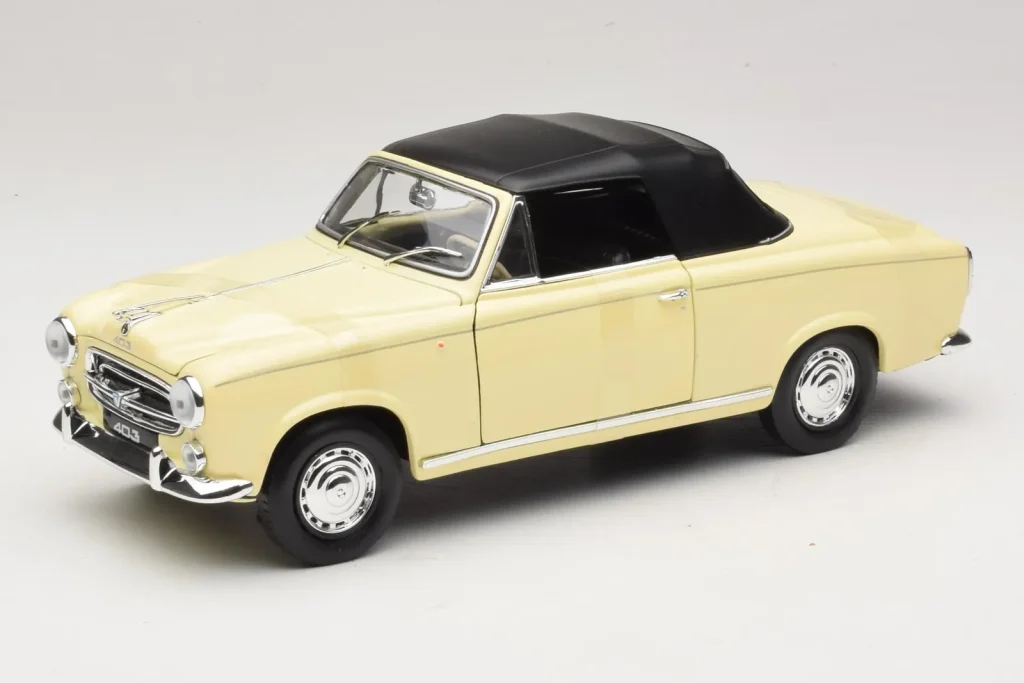 车型 1:18 Peugeot 403 Cabriolet 米色 Welly