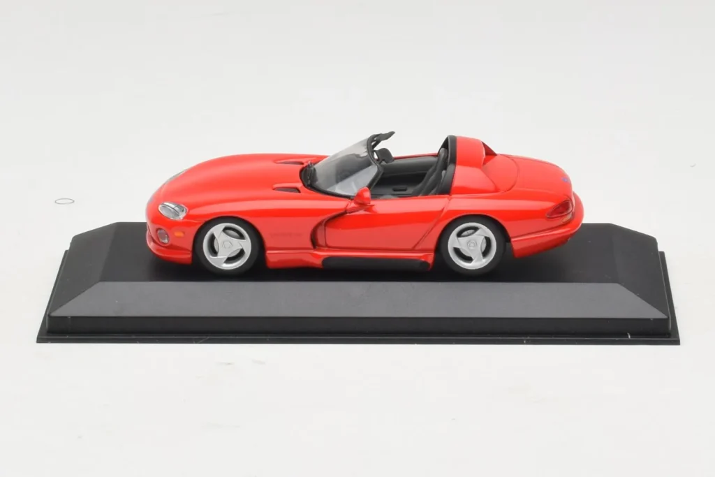 车型 1:43 Dodge Viper RT/10 Cabriolet 红色 Minichamps