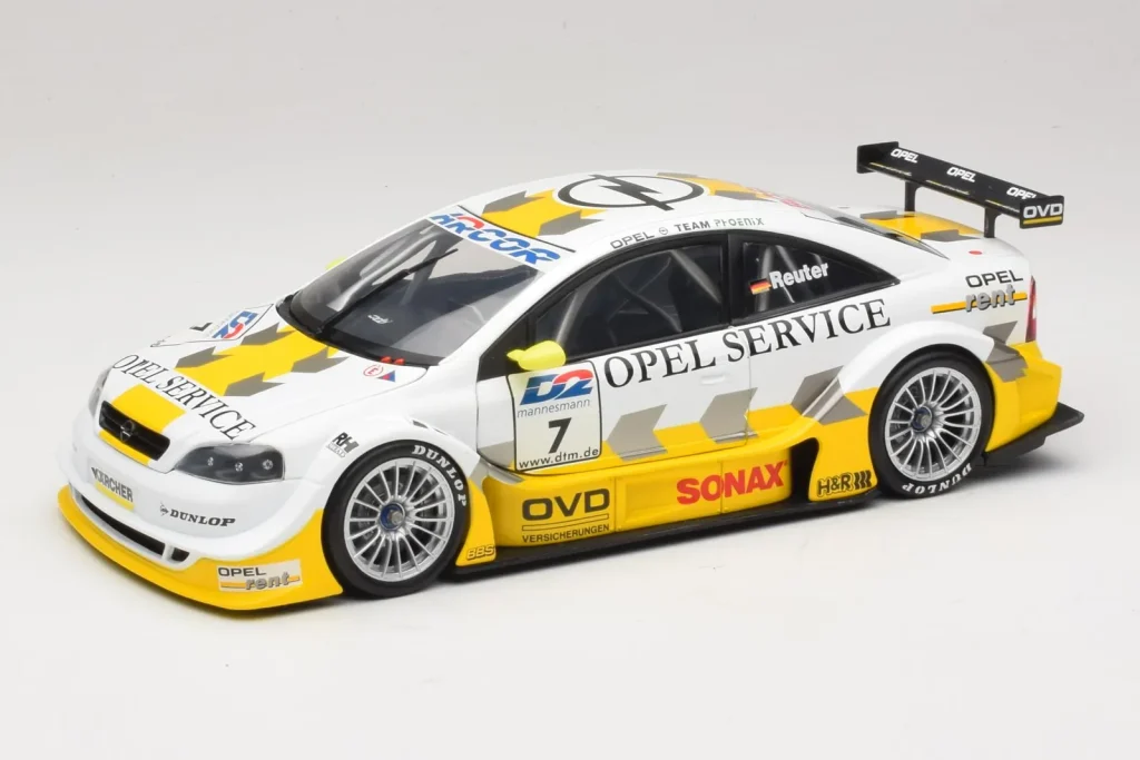 โมเดลรถ 1:18 Opel Astra V8 Coupe #7 M. Reuter DTM ปี 2000 Action (มือสอง)