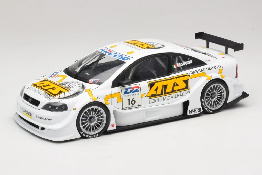 โมเดลรถ 1:18 Opel Astra V8 Coupe #16 S. Modena DTM ปี 2000 Action (มือสอง)