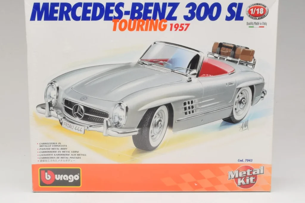 Model 1:18 Mercedes 300SL Roadster silver Bburago