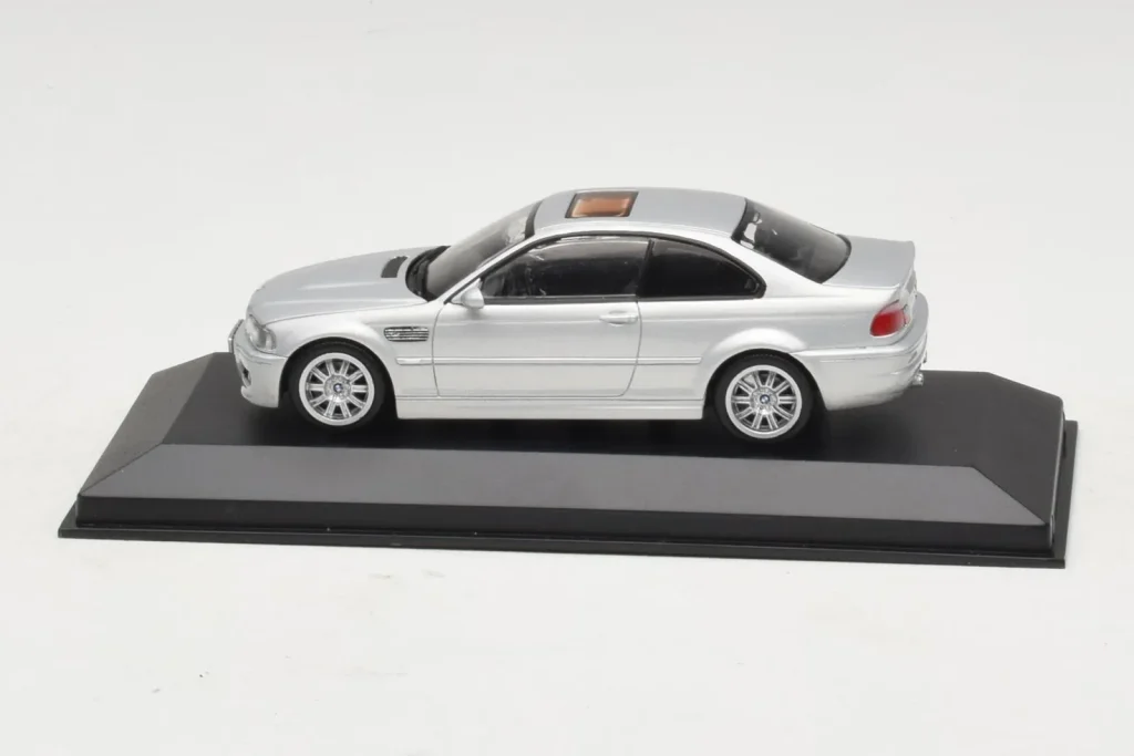 车型 1:43 BMW M3 E46 银色 Minichamps