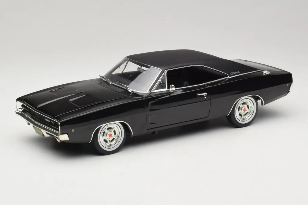 车型 1:18 Dodge Charger R/T Steve McQueen Bullitt Movie Greenlight