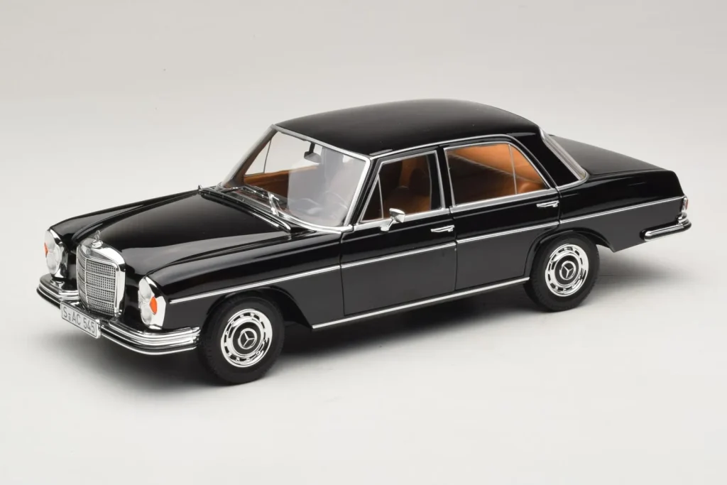 Model 1:18 Mercedes 280 SE W108 Black Norev [183360]