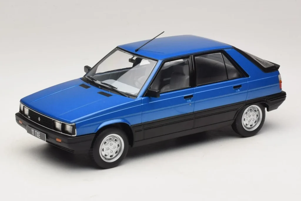 Model 1:18 Renault 11 TXE metallic blue MCG