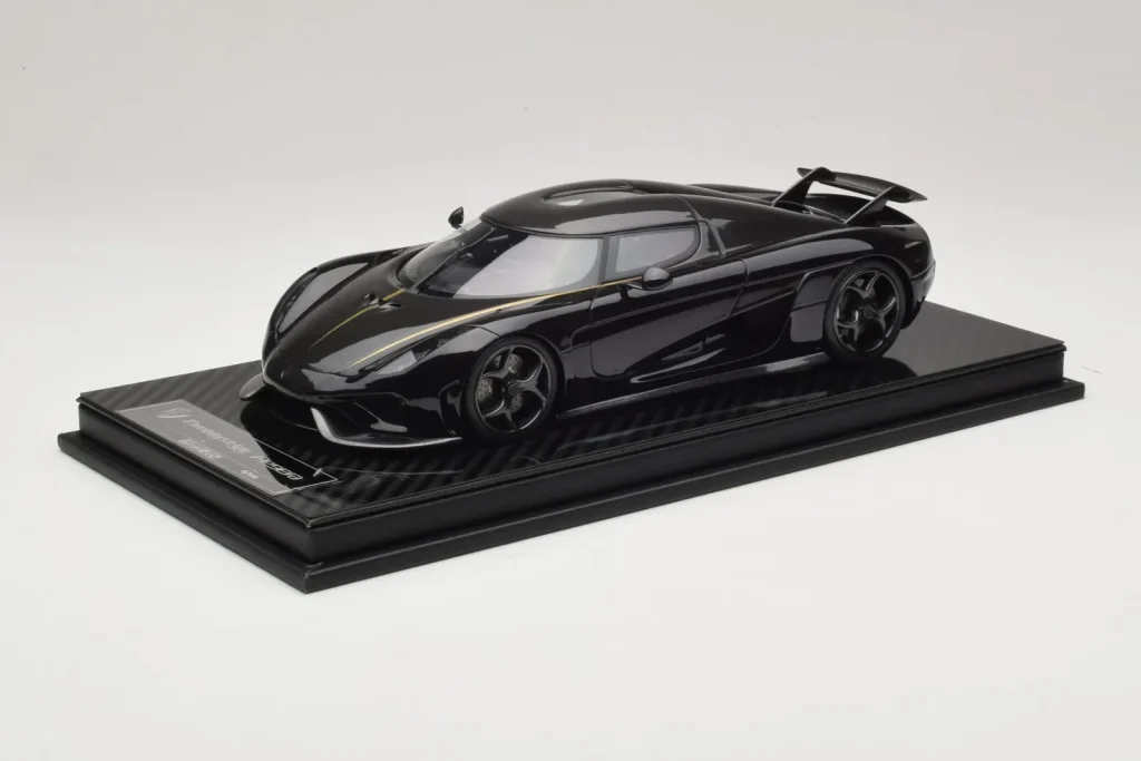 车型 1:18 Koenigsegg Regera Black Carbon Package FrontiArt