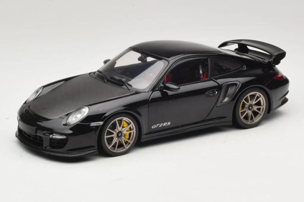 โมเดลรถ 1:18 Porsche 911 997 GT2 RS สีดำ Minichamps (มือสอง)