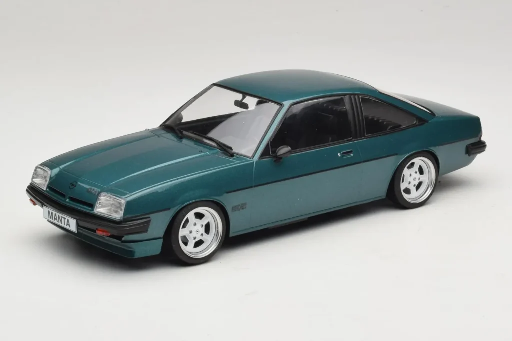 车型 1:18 Opel Manta B Green Metallic Custom Wheels MCG