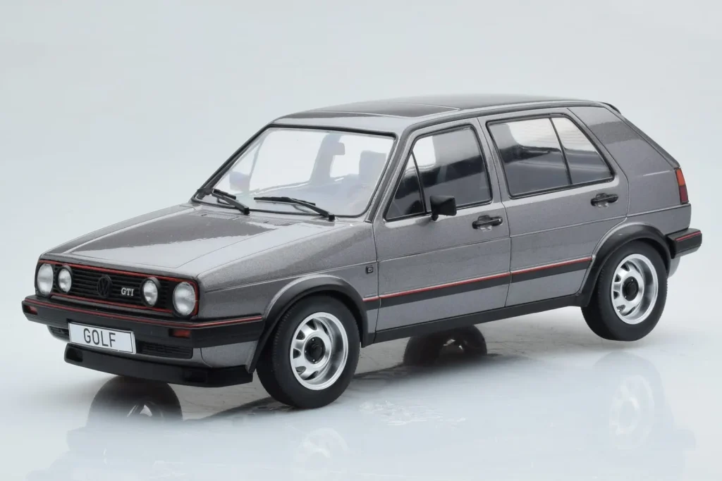 Model 1:18 Volkswagen Golf GTI Mk2 Grey MCG