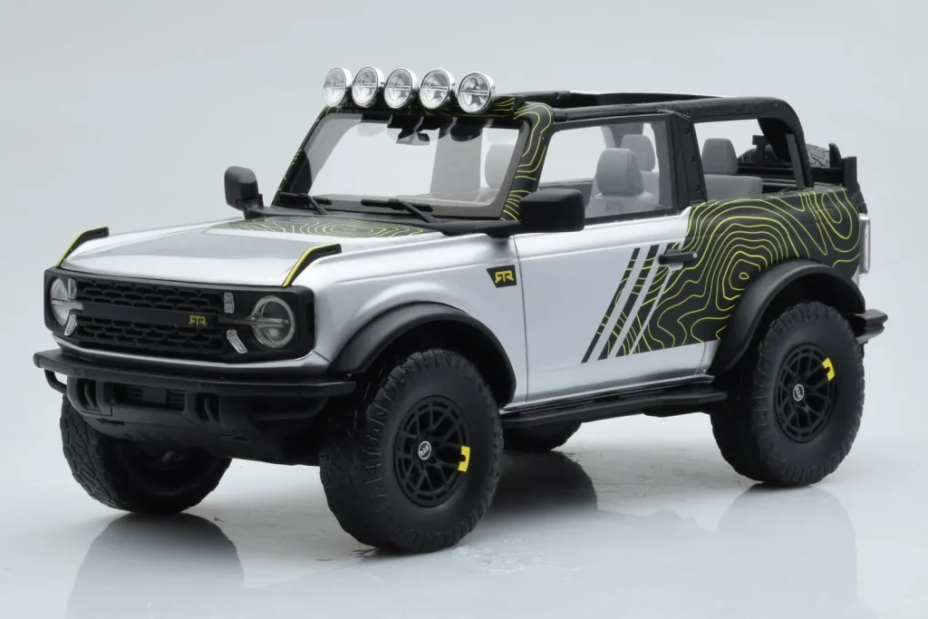 车型 1:18 Ford Bronco RTR Iconic 银色 GT Spirit