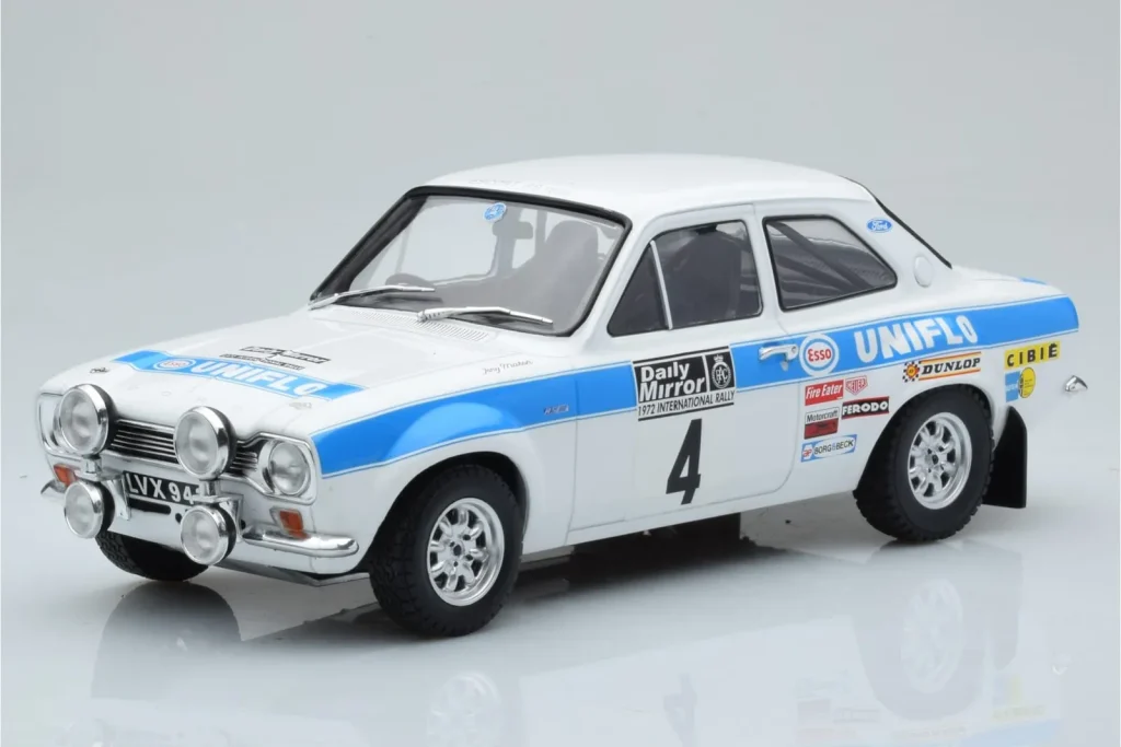 车型 1:18 Ford Escort Mk1 RS1600 Night Version #4 R. Clark / T. Mason RAC Rally 年 1972 IXO