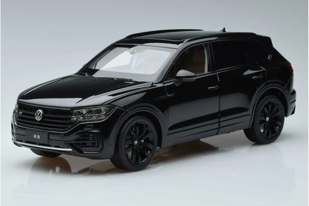 车型 1:18 Volkswagen Touareg CR 黑色 FAW