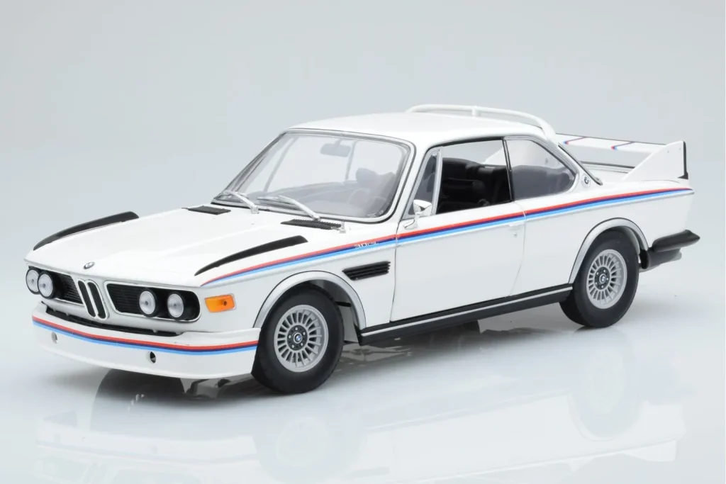 车型 1:18 BMW 3.0 CSL E9 White Dealer Edition Minichamps
