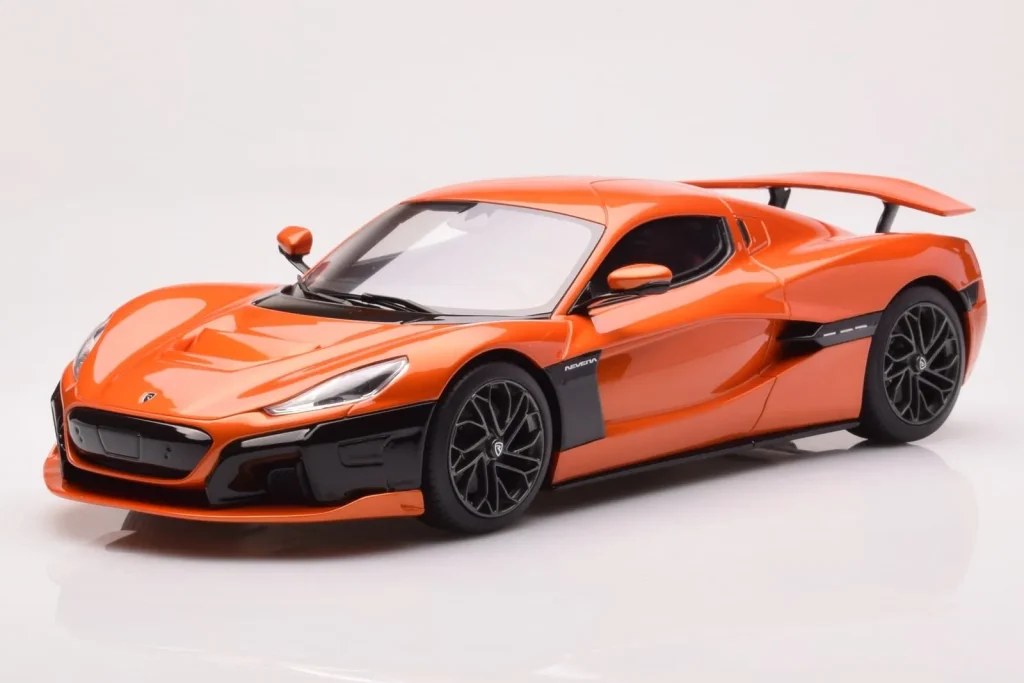 Model 1:18 Rimac Nevera orange GT Spirit