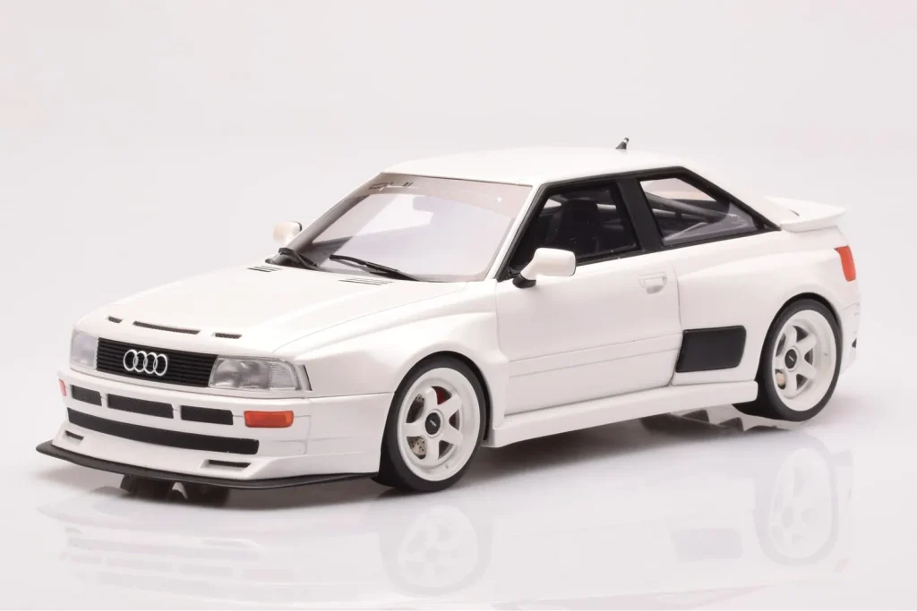 Model 1:18 Audi 80 B4 Coupe RS2 Prior Design white Otto