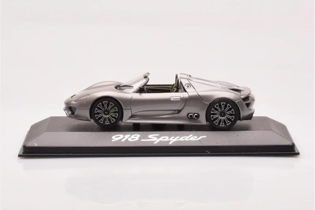 โมเดลรถ 1:43 Porsche 918 Spyder สีเทาเมทัลลิก Minichamps (มือสอง)