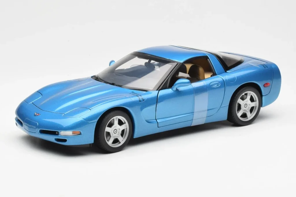 Model 1:18 Chevrolet Corvette C5 metallic blue UT Models
