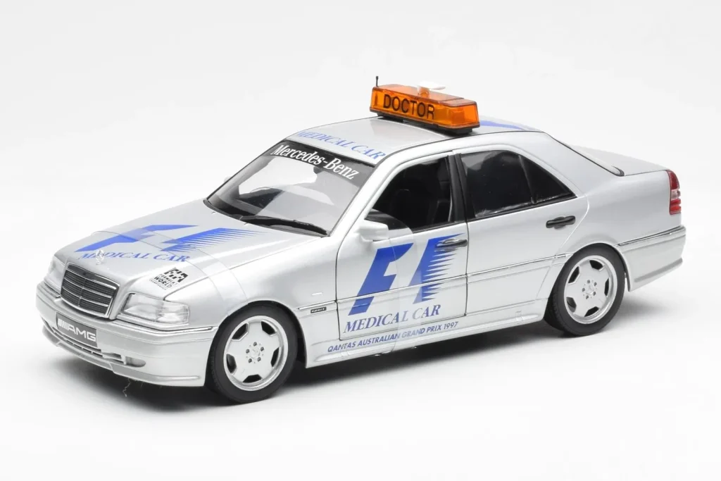 โมเดลรถ 1:18 Mercedes C-Class W202 AMG Medical Car F1 ปี 1997 UT Models