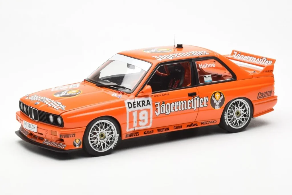 โมเดลรถ 1:18 BMW M3 E30 #19 A. Hahne Jägermeister DTM ปี 1992 AUTOart (มือสอง)