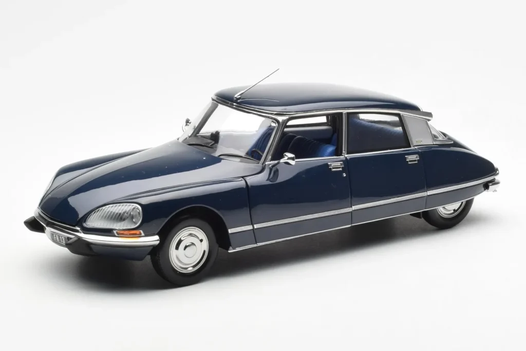 车型 1:18 Citroen DS 23 Pallas Orient 蓝色 Norev