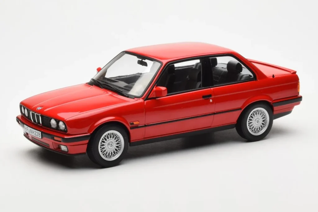 Model 1:18 BMW 325i E30 red Norev