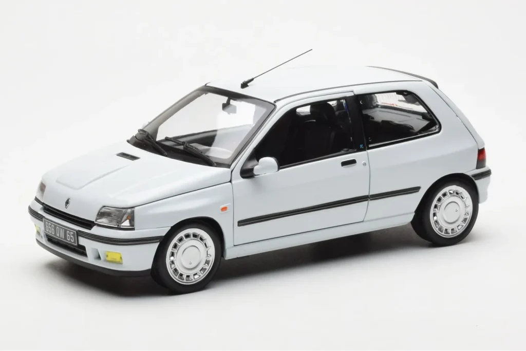 Model 1:18 Renault Clio 16S white Norev