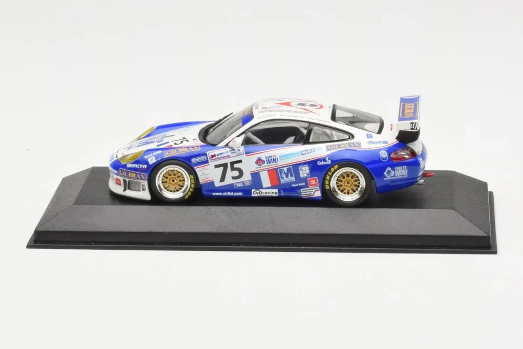 Model 1:43 Porsche 911 996 GT3 RS #75 Khan / Sugden / Smith 24 Hours of Le Mans year 2004 Minichamps