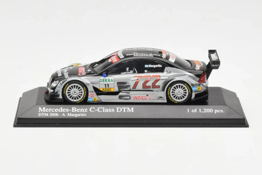 โมเดลรถ 1:43 Mercedes C-Class W204 #11 Team Persson A. Margaritis DTM ปี 2006 Minichamps (มือสอง)