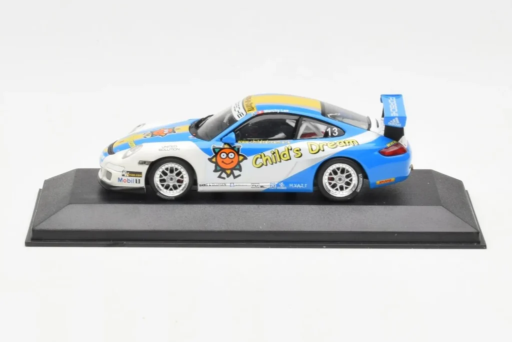 Model 1:43 Porsche 911 997 GT3 Cup Child’s Dream #13 M. Lee Carrera Cup Asia year 2007 Minichamps