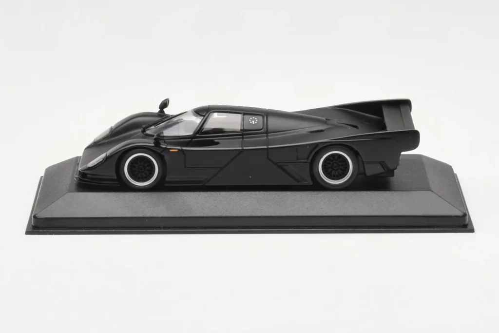 车型 1:43 Porsche 962 Dauer Street Black Matt Minichamps