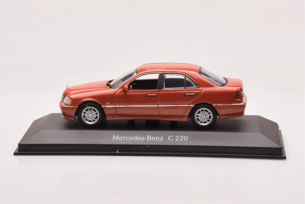 โมเดลรถ 1:43 Mercedes C-Class W202 C220 Orange Metallic Dealer Edition Minichamps (มือสอง)