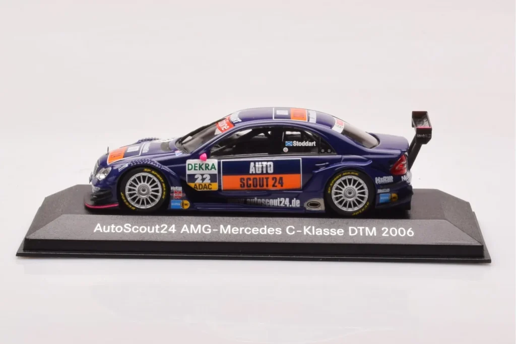 โมเดลรถ 1:43 Mercedes C-Class #22 S. Stoddart AutoScout24 DTM ปี 2006 Minichamps (มือสอง)