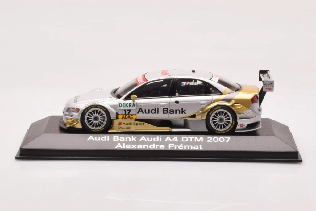 โมเดลรถ 1:43 Audi A4 B7 #17 A. Premat Audi Bank DTM ปี 2007 Minichamps (มือสอง)