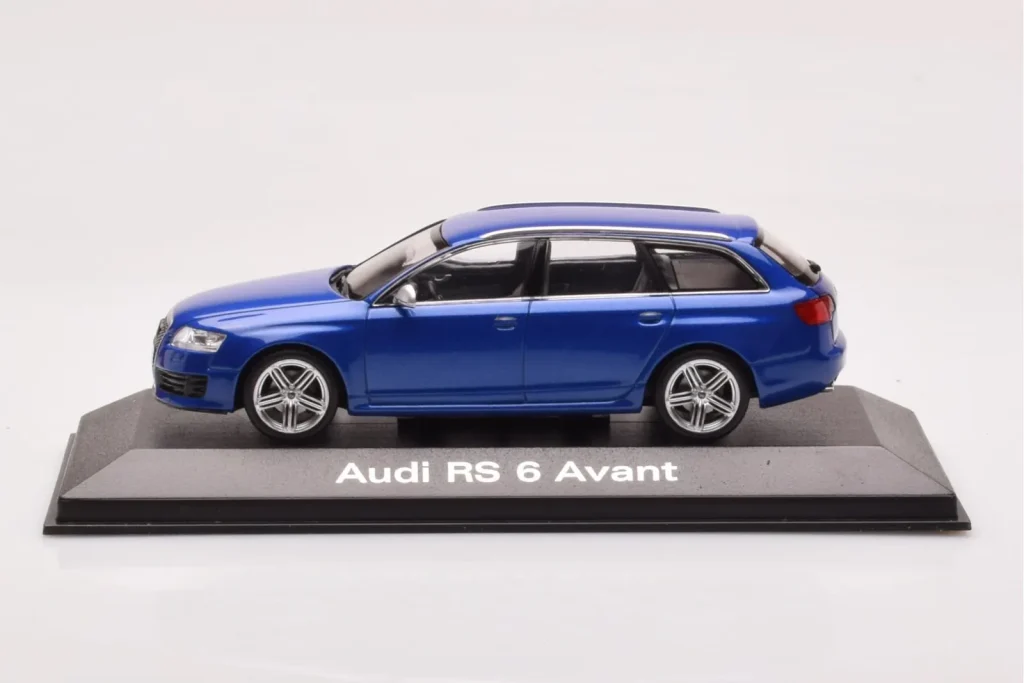车型 1:43 Audi RS6 C6 Sepang 蓝色 Minichamps