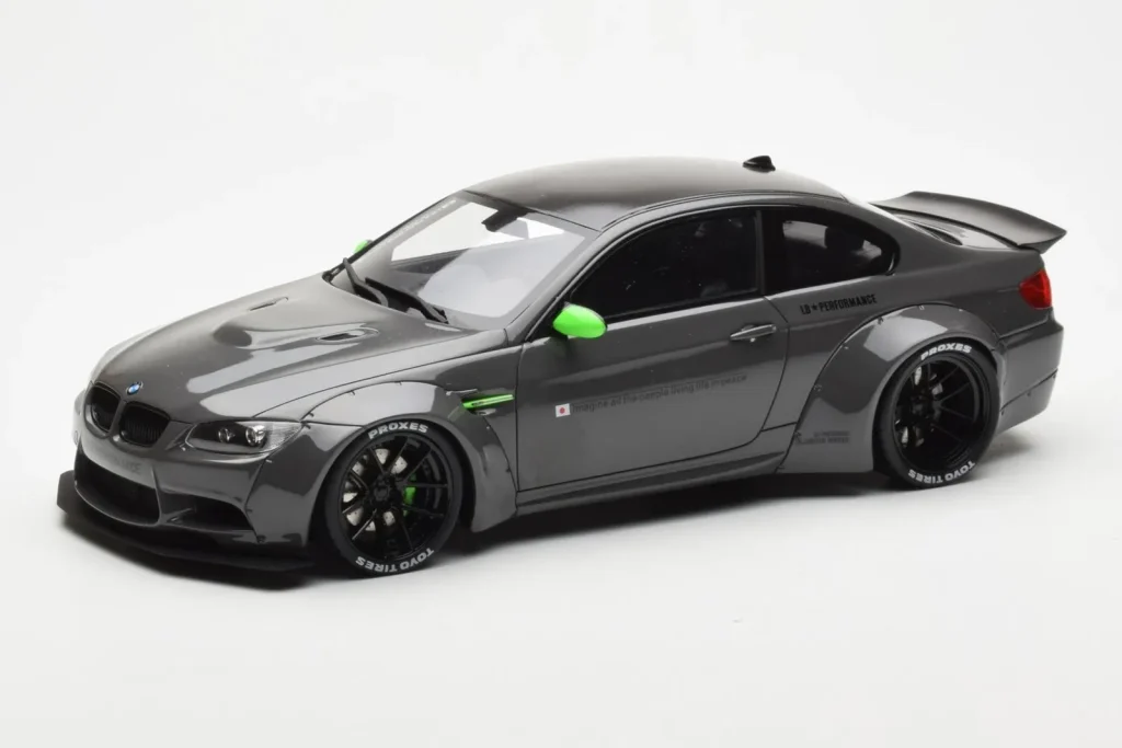 โมเดลรถ 1:18 BMW M3 E92 LBWK Liberty Walk สีเทา GT Spirit (มือสอง)