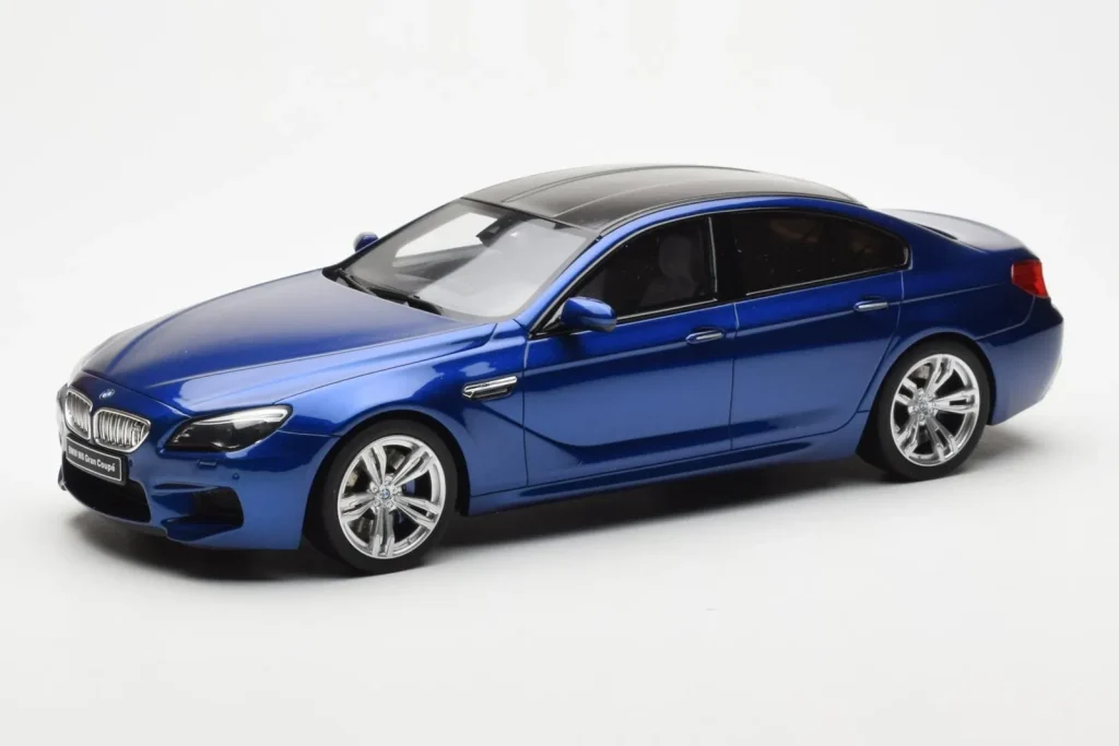 โมเดลรถ 1:18 BMW M6 F06 Gran Coupe สีน้ำเงิน GT Spirit (มือสอง)