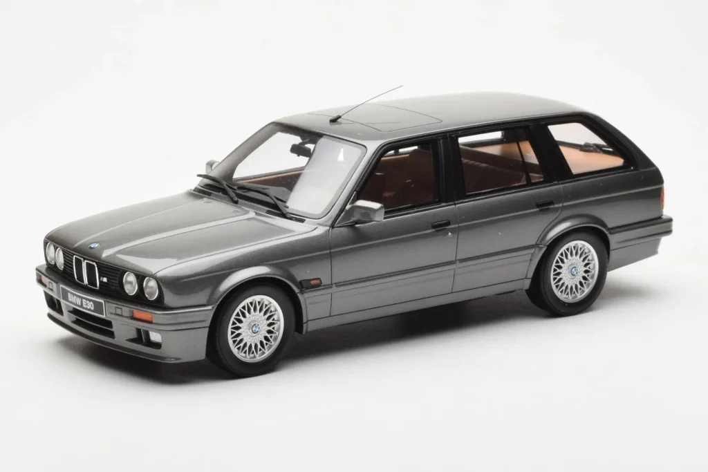 Model 1:18 BMW 325i E30 Touring Grey Otto