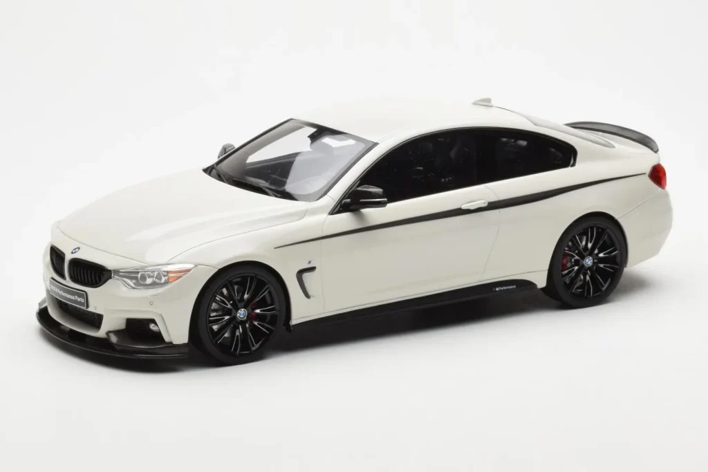车型 1:18 BMW 435i F32 M Performance Package 白色 GT Spirit