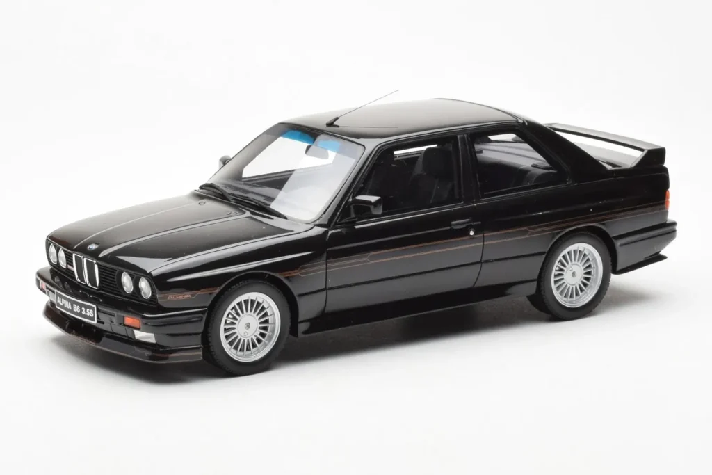 โมเดลรถ 1:18 BMW Alpina B6 3.5S M3 E30 Anthracite สีเทา Otto (มือสอง)