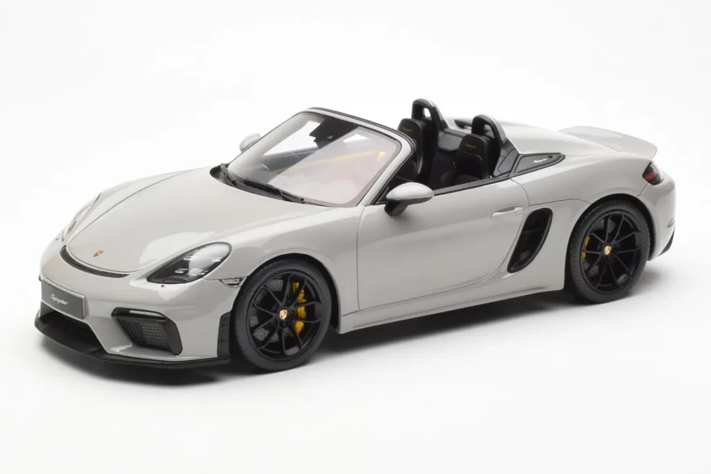 โมเดลรถ 1:18 Porsche 718 Spyder Crayon สีเทา GT Spirit
