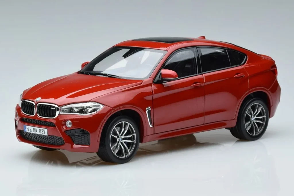 โมเดลรถ 1:18 BMW X6M F86 สีแดง Norev