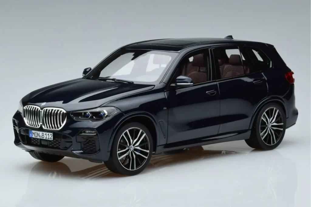 โมเดลรถ 1:18 BMW X5 G05 สีน้ำเงิน Norev