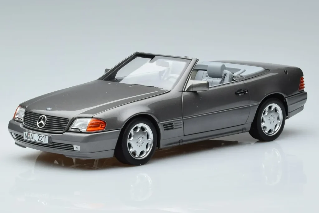โมเดลรถ 1:18 Mercedes 500 SL R129 สีเทาเมทัลลิก Norev