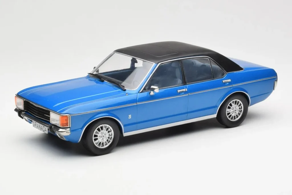 Model 1:18 Ford Granada Mk1 Metallic Blue Matt Black MCG