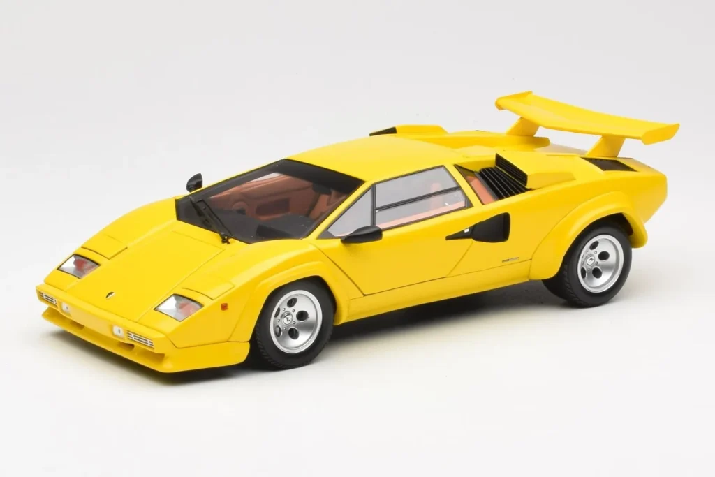 โมเดลรถ 1:18 Lamborghini Countach LP 5000 Quattrovalvole สีเหลือง Kyosho