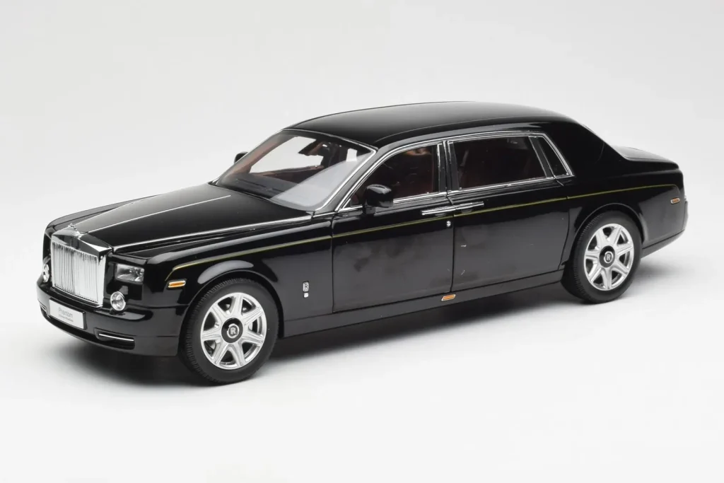 โมเดลรถ 1:18 Rolls-Royce Phantom VII EWB Diamond สีดำ Kyosho